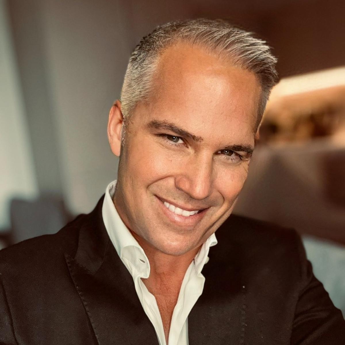 The founder of DJFAN.